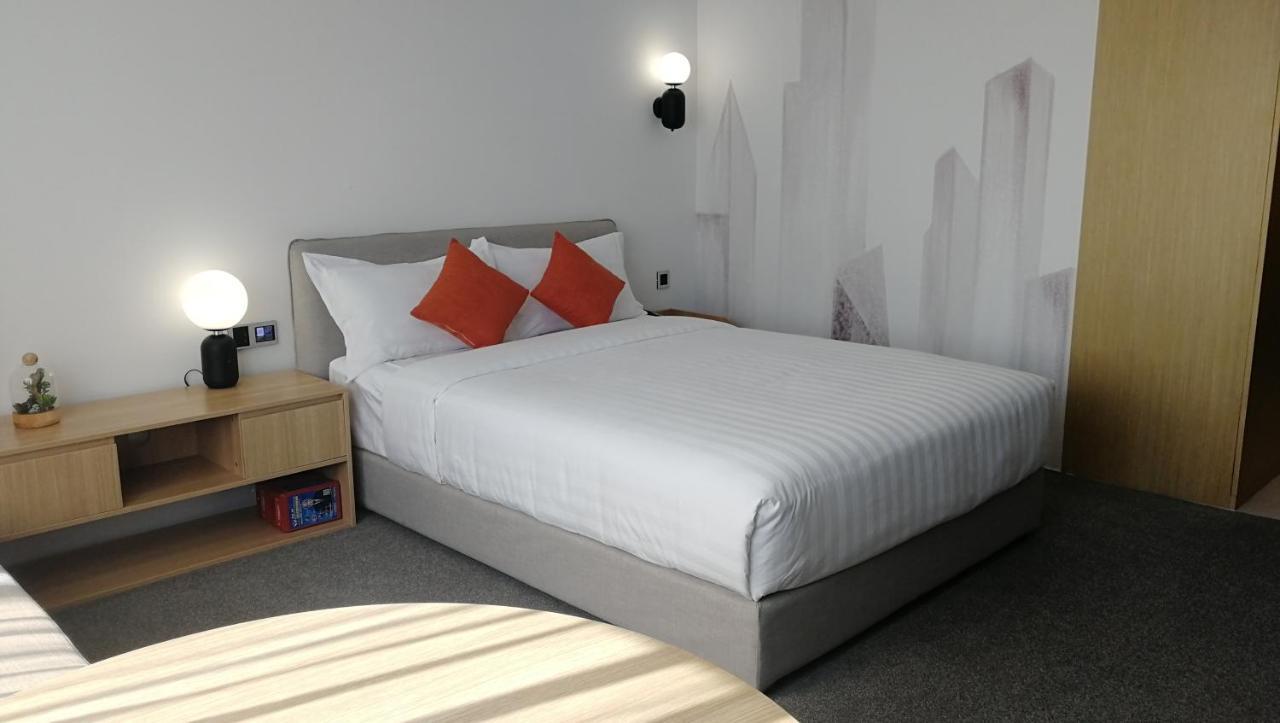 Ln Residence Changdi - New Aiqun Building - Canton Fair Free Shuttle Bus During Canton Fair Period المظهر الخارجي الصورة