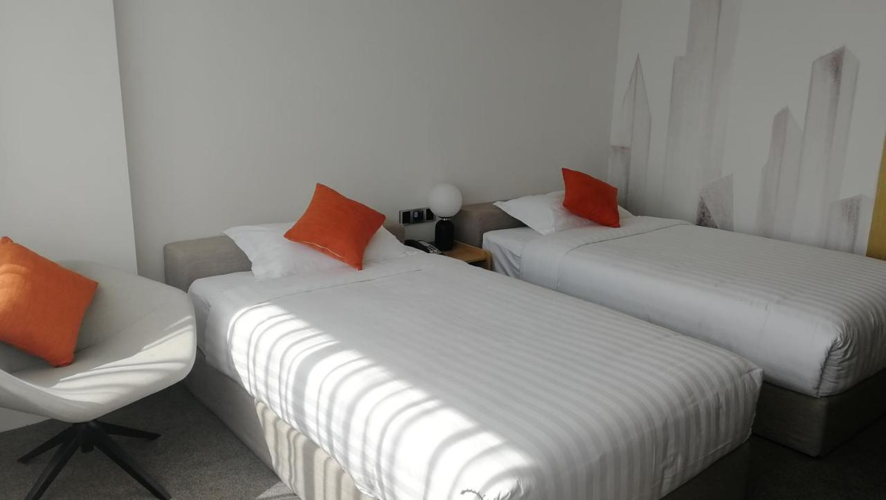 Ln Residence Changdi - New Aiqun Building - Canton Fair Free Shuttle Bus During Canton Fair Period المظهر الخارجي الصورة